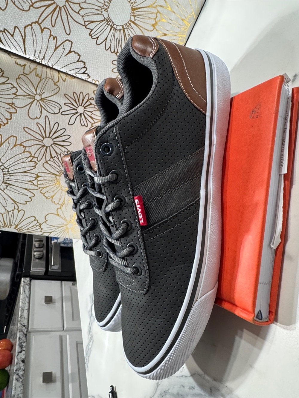 Levi's Men’s Gray Sneakers with Brown Accents